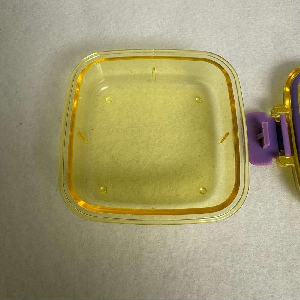 SANRIO HOSHIKUMA Mini Plastic Box Container Yellow Purple Y2K 2002 - Picture 8 of 10